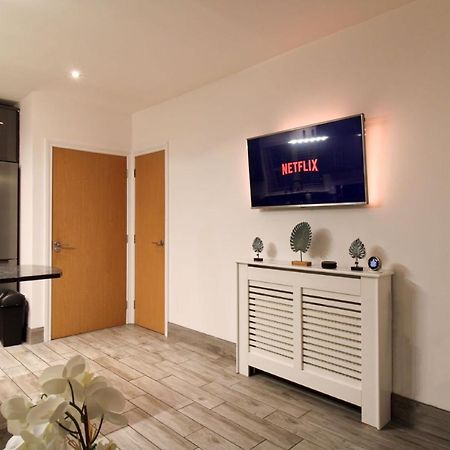 Nice 2 Bed House, Office, Wi-Fi, Free Parking Белфаст Екстериор снимка