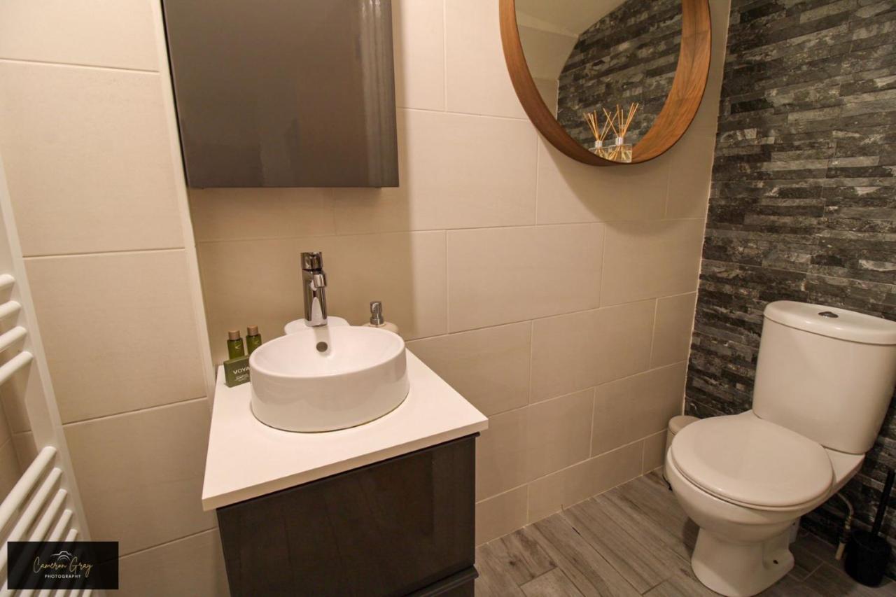 Nice 2 Bed House, Office, Wi-Fi, Free Parking Белфаст Екстериор снимка